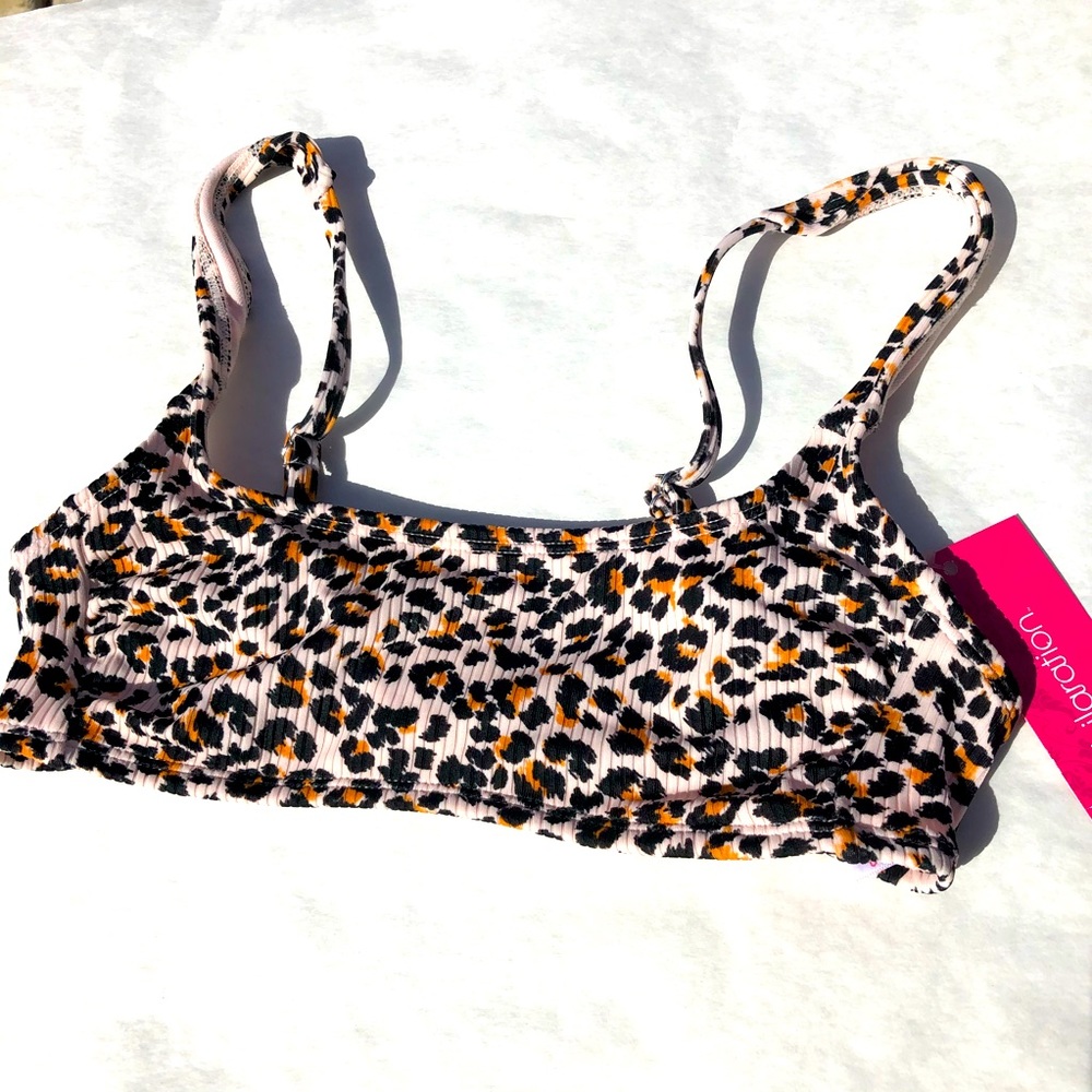 Cheetah Swimsuit Top, new with tag.